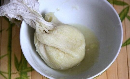 Jus d'oignon pour nettoyer le corps des parasites